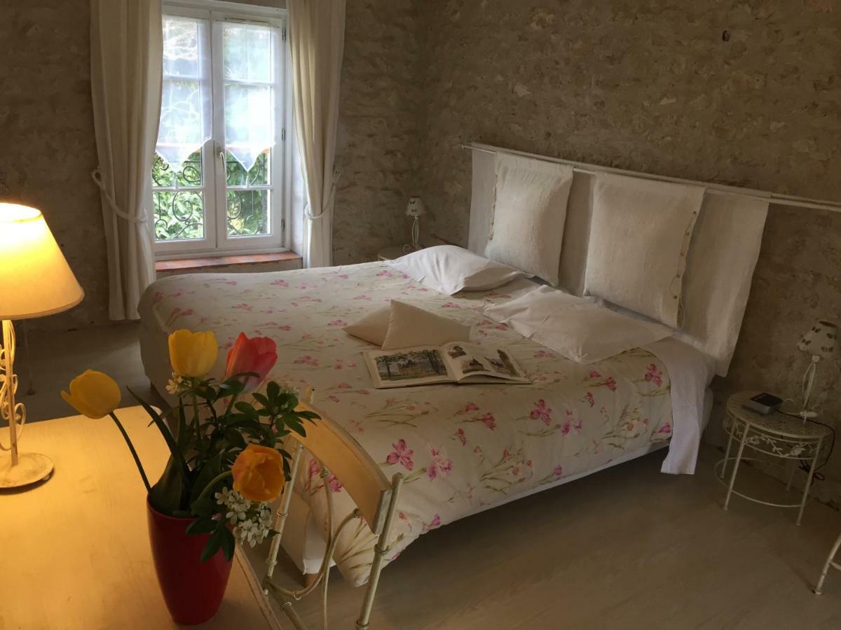 Bed and Breakfast Le Clos Tilia Cléry-Saint-André Exterior foto